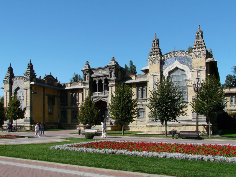 Главные нарзанные ванны