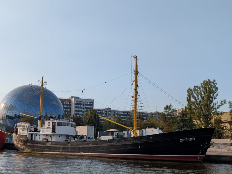 Средний рыболовный траулер «СРТ-129»