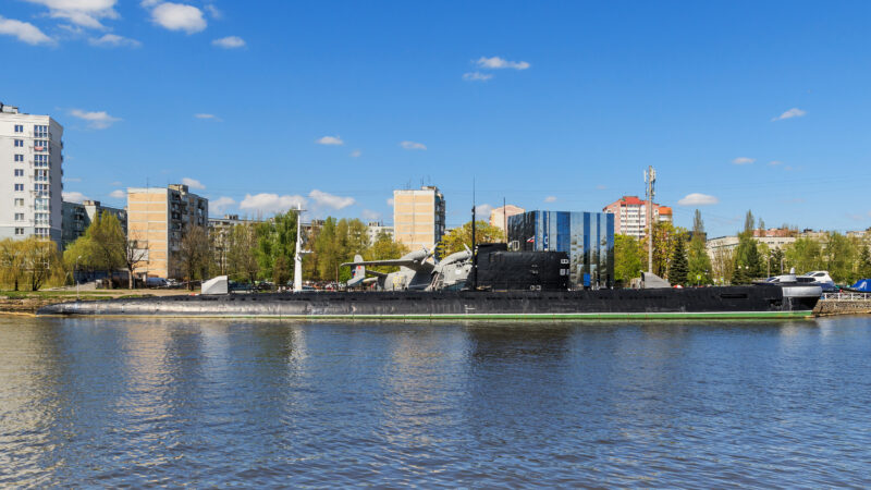 Б-413