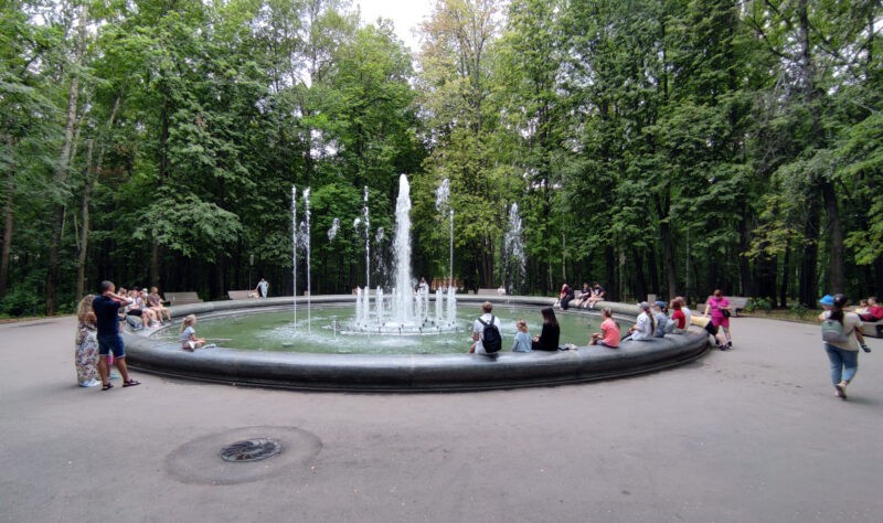 Фонтан в северной части парка